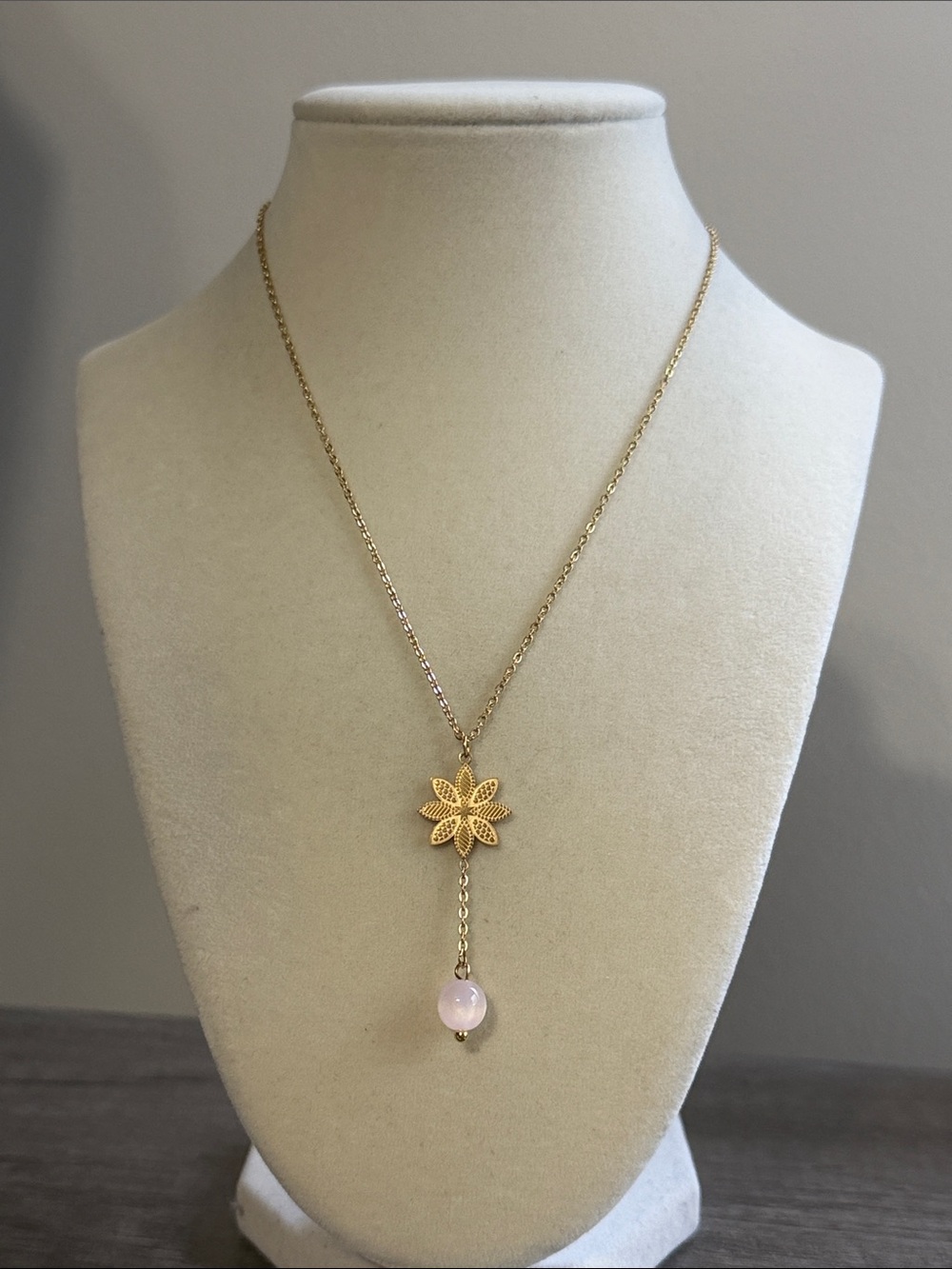 GP SS flower and bead necklace
